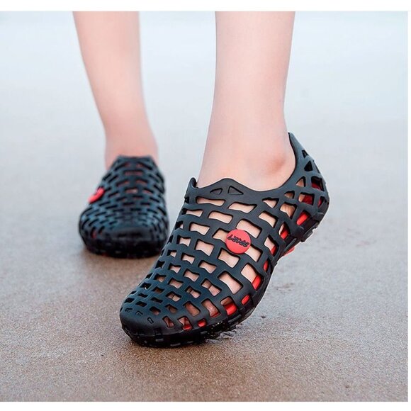 Unisex Blk/Red Non-Slip Rubber Mesh Pool Beach Water Shoes by Sporty Sz. 41 - Picture 2 of 11